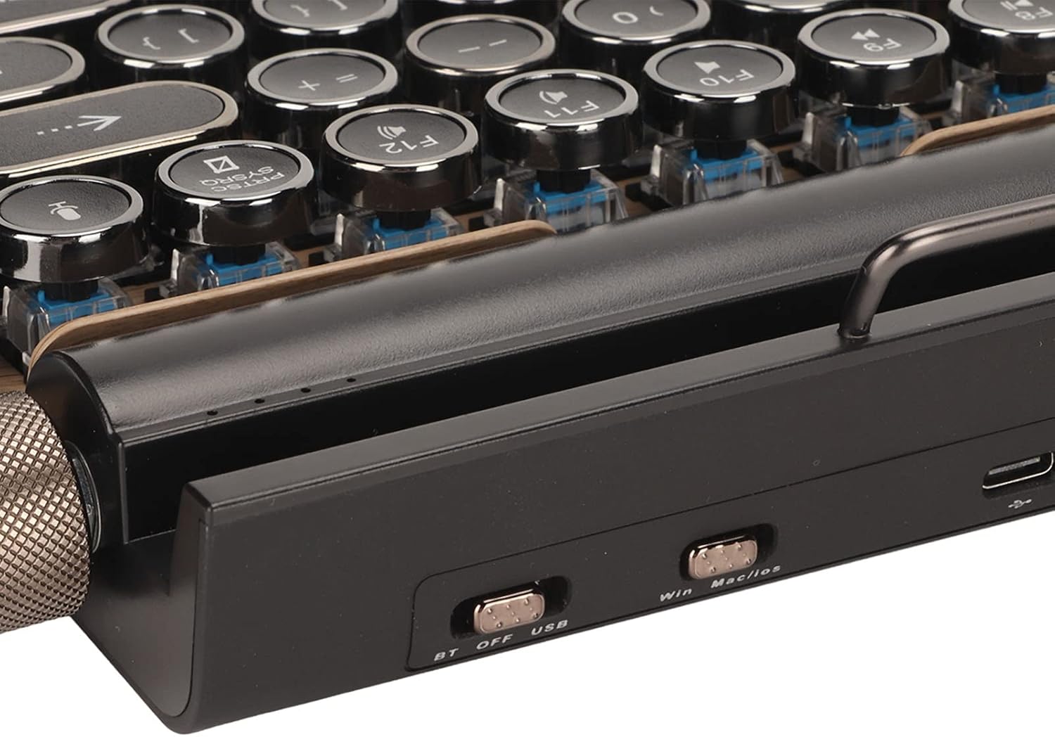 RETROTECH | Vintage Mechanical Keyboard with RGB